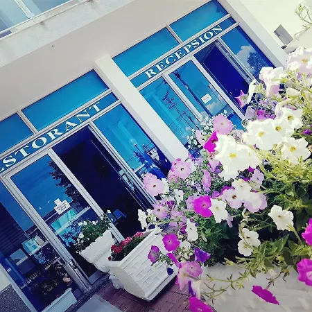 Real 酒店 Velipojë