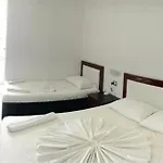 Real * Velipojë